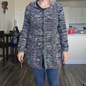 Women's Black and Gray Sweater